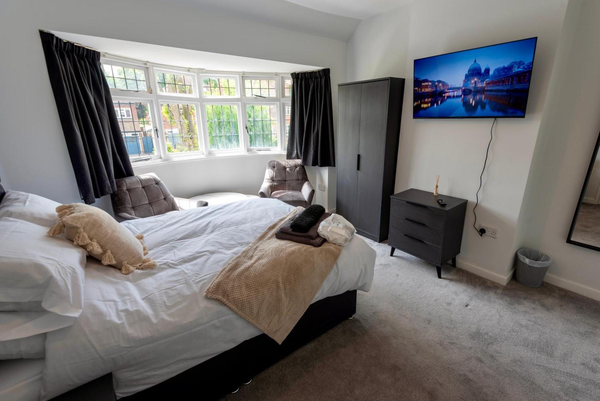 Single Room In Brand New 5 Bedroom Home BW Room 2 索利赫尔 外观 照片